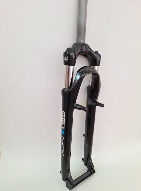FURCA TELESCOPICA  28'' - SR SUNTOUR NEX P-63MM-25.4 /1.1/8” FILET-210/55