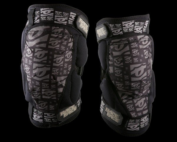 PROTECTIE GENUNCHI  - RACE FACE - DIG KNEE, negru